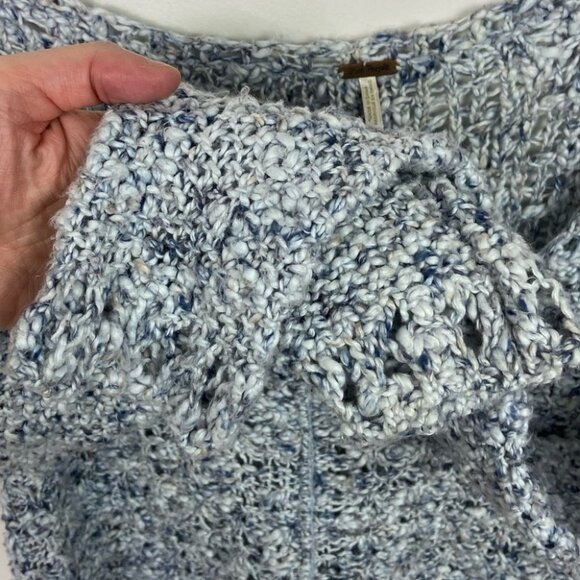 Free People Crochet Knit Boho Sweater Oversized Blue Grey Size XS Scoop Neck Top - Picture 4 of 12